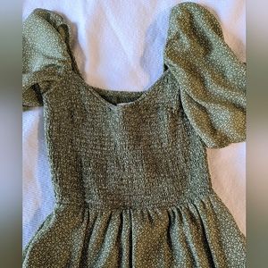 Abercrombie & Fitch flutter sleeve green floral print mini dress